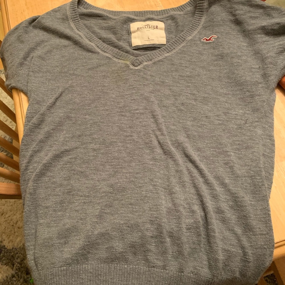 Grey Hollister short sleeve sweater